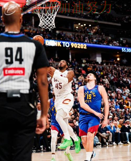 掘金在世界杯预选赛中客场逆转拿下关键三分 再次证明核心球员的重要性 掘金在世界杯预选赛中客场逆转拿下关键三分 再次证明核心球员的重要性